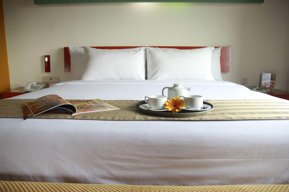 Sparks Life Jakarta, Artotel Curated Εξωτερικό φωτογραφία
