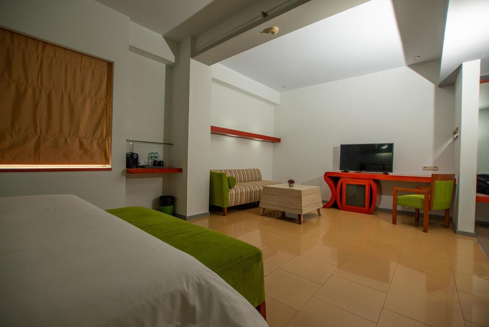 Sparks Life Jakarta, Artotel Curated Εξωτερικό φωτογραφία