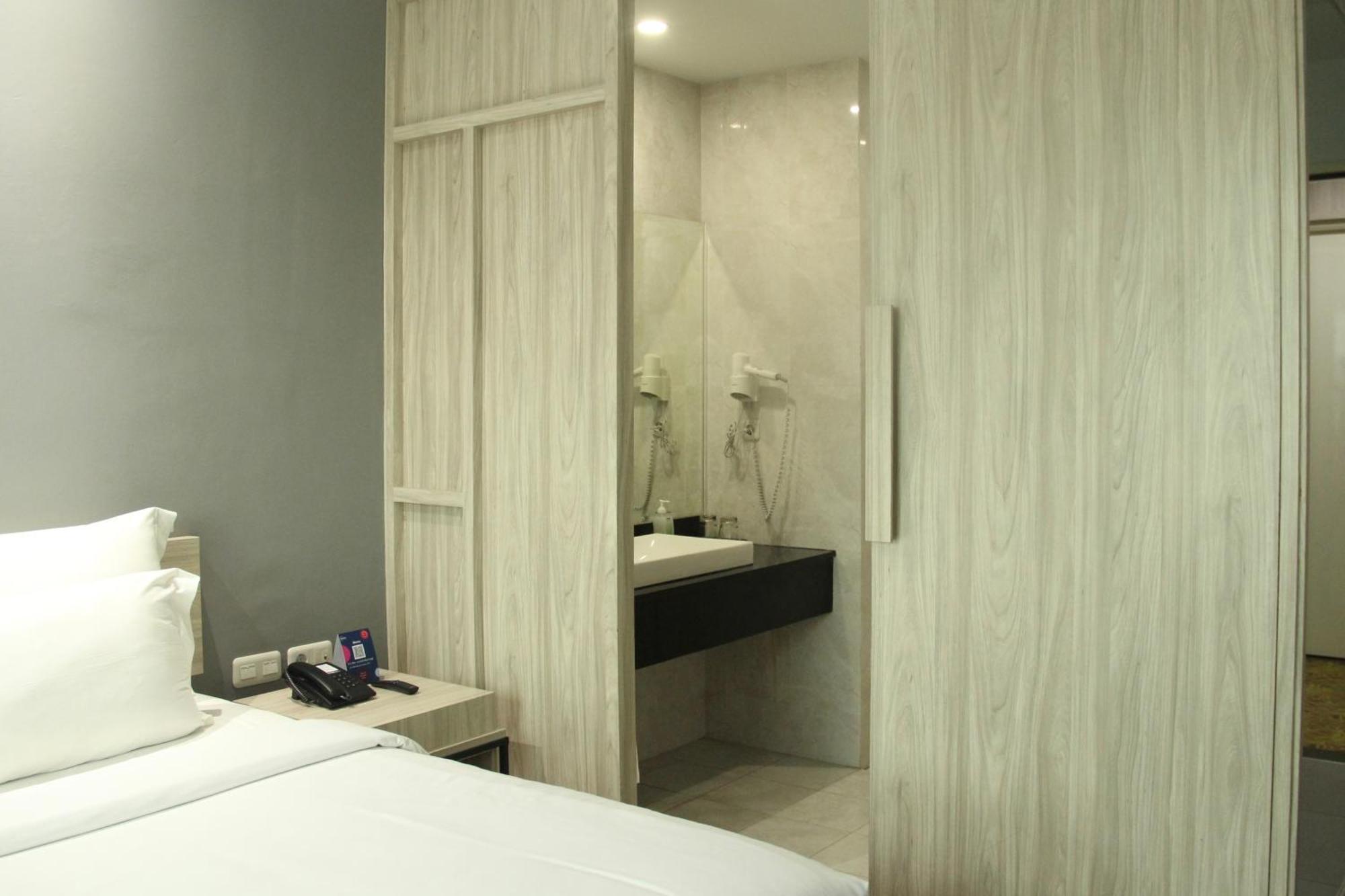 Sparks Life Jakarta, Artotel Curated Εξωτερικό φωτογραφία