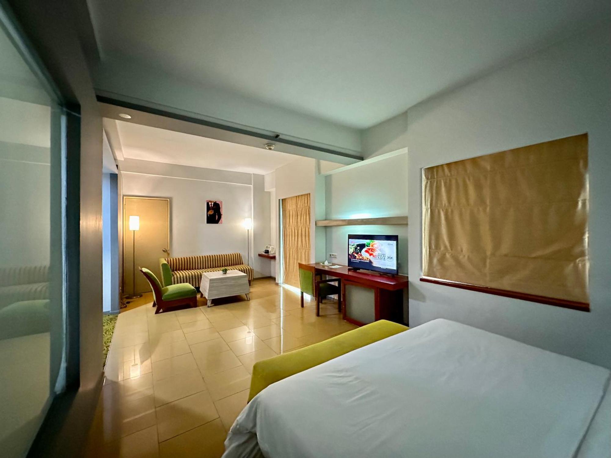 Sparks Life Jakarta, Artotel Curated Εξωτερικό φωτογραφία